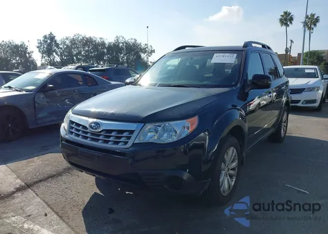 2012 Subaru Forester 2.5X Premium z USA, uszkodzony, nr VIN JF2SHADC9CG432868